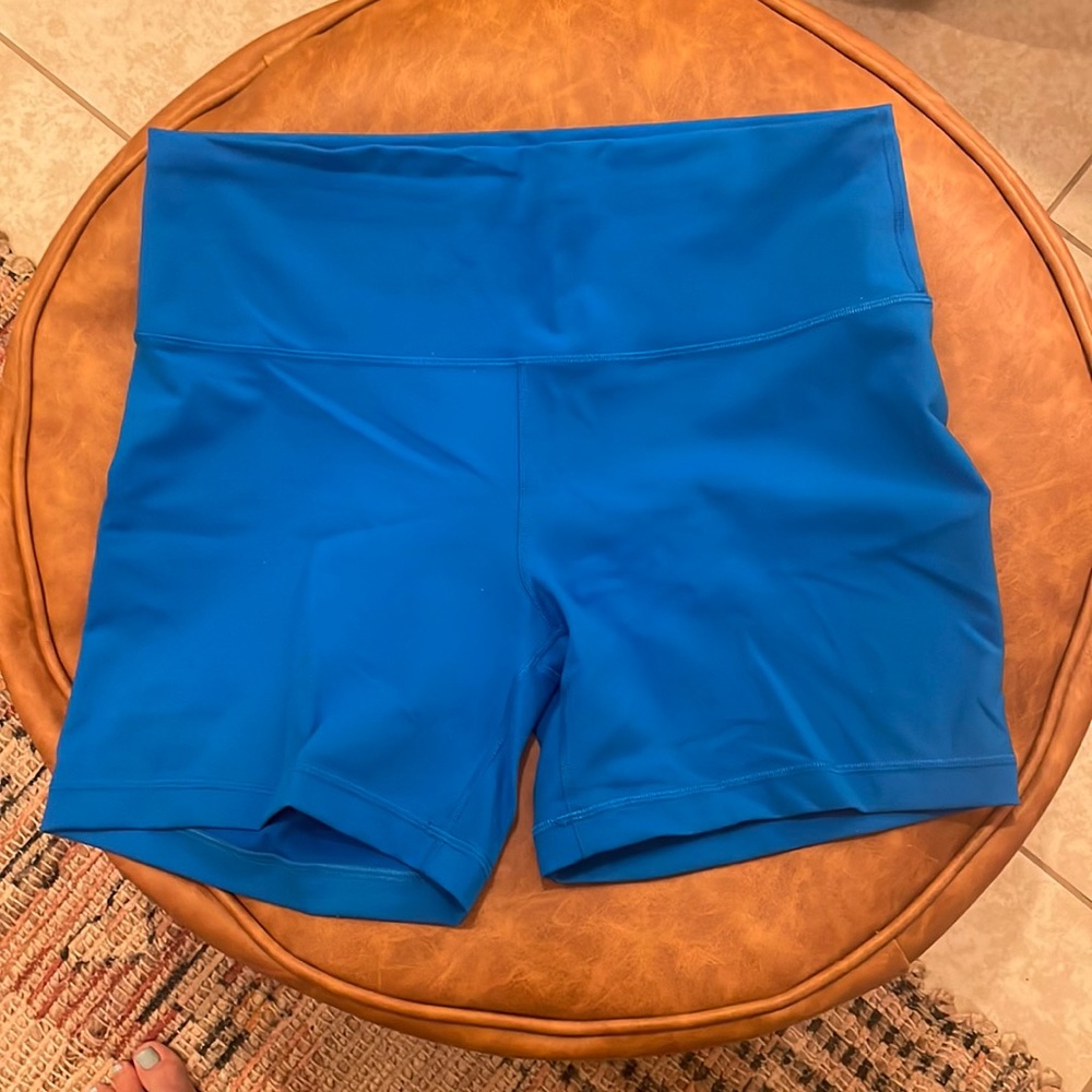 Lululemon Align High Rise Short 6” Bike Shorts - size 14